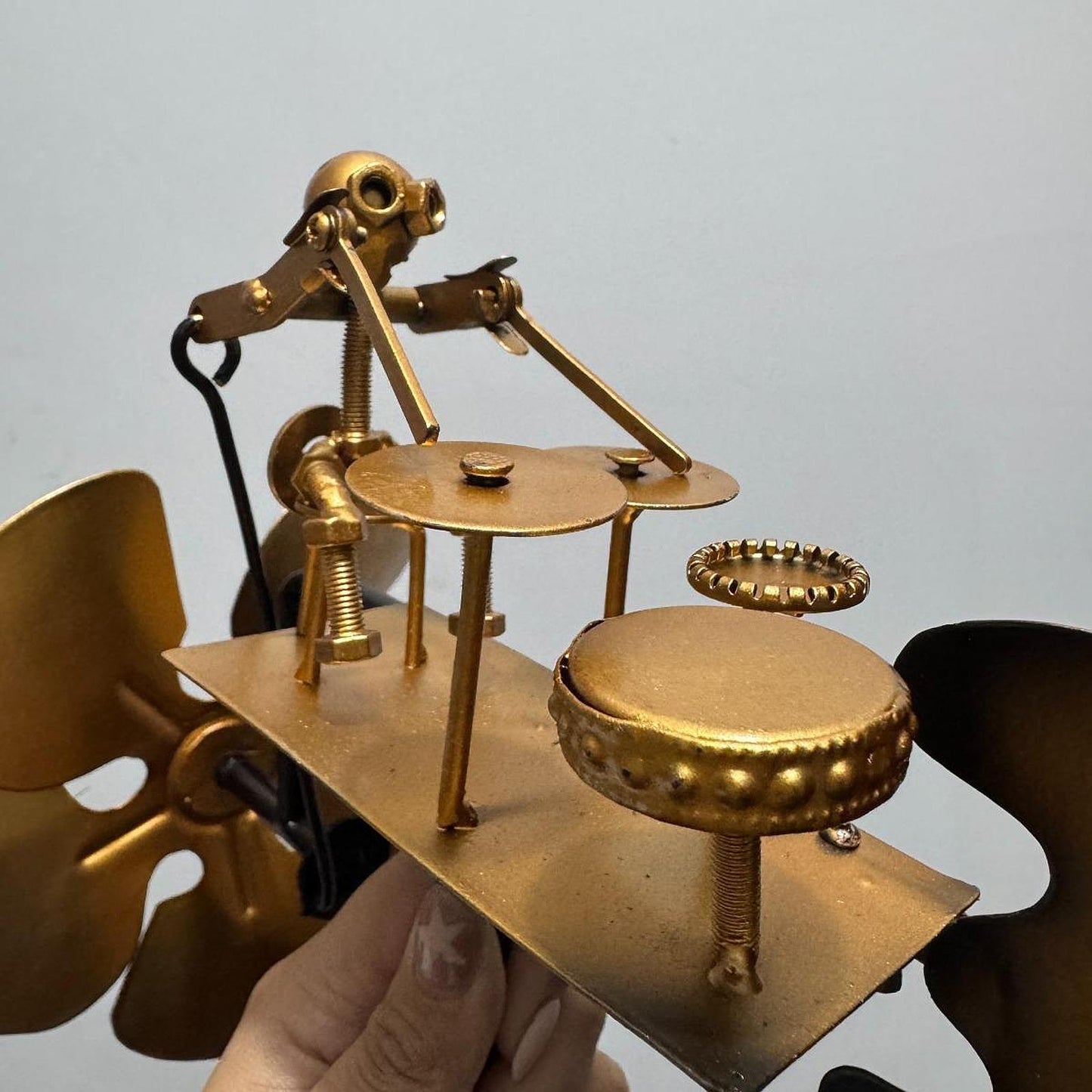 Éolienne Musicien en Métal Faite Main